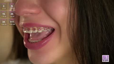 Nelly and Mari online show from 7, 11, 2025