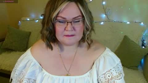 Vivien online show from 5, 2, 2025