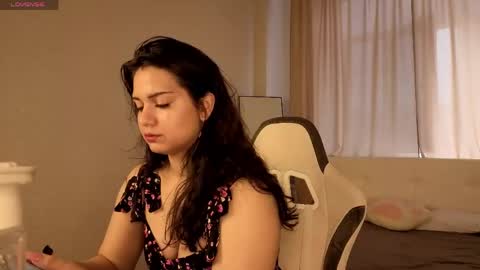 vivien_ross online show from 9, 6, 2026