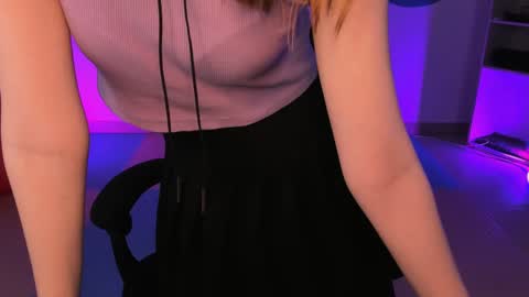 Vivien online show from 3, 12, 2024