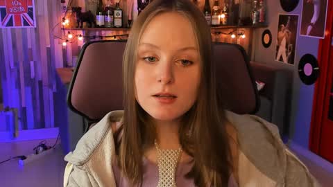 Vivien online show from 5, 12, 2024