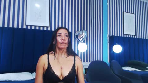 Vivian  online show from 9, 2, 2026