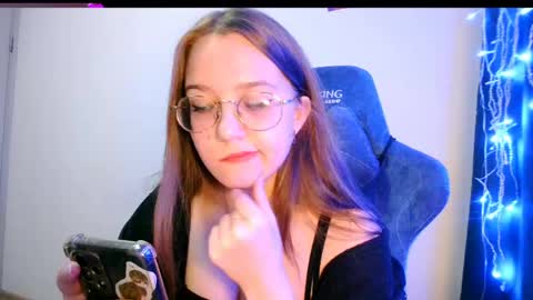 Snapshot of vivivivikkie chatting on 26, 4, 2026 vivivivikkie online show from 26, 4, 2026