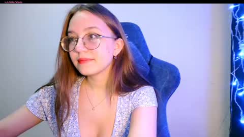 Snapshot of vivivivikkie chatting on 5, 5, 2026 vivivivikkie online show from 5, 5, 2026