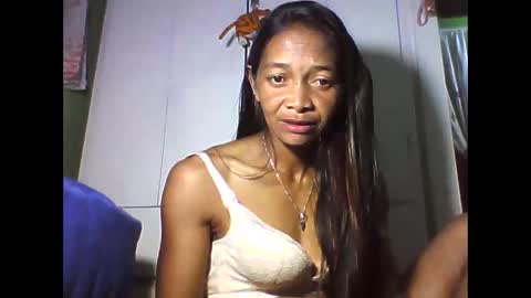 vixen_lina online show from 24, 4, 2026