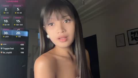 Snapshot of vixendarlingx chatting on 18, 6, 2026 Donna online show from 18, 6, 2026