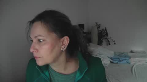 Snapshot of vixenjae chatting on 4, 12, 2025 vixenjae online show from 4, 12, 2025