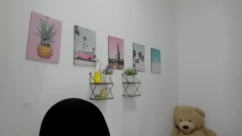 vixenlust17 online show from 13, 2, 2026