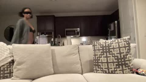 Vixen Noir online show from 2, 4, 2026