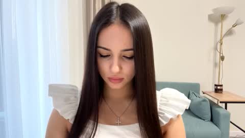 Miss Mia online show from 12, 3, 2026