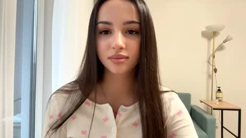 Miss Mia online show from 3, 4, 2026