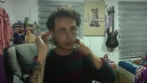 Snapshot of vl21cm chatting on 26, 10, 2025 vl21cm online show from 26, 10, 2025