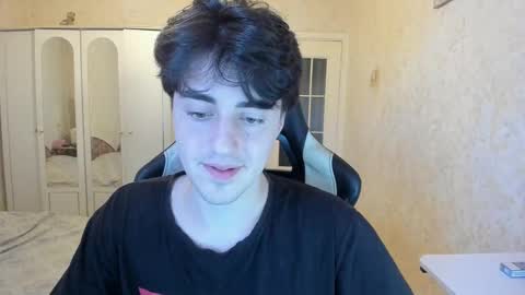 Snapshot of vlad1605 chatting on 15, 9, 2025 Martin online show from 15, 9, 2025