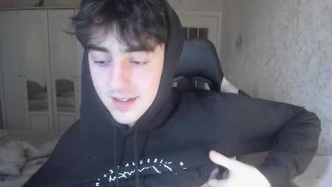 Snapshot of vlad1605 chatting on 16, 10, 2025 Martin online show from 16, 10, 2025