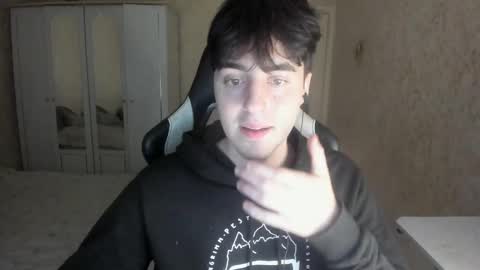 Snapshot of vlad1605 chatting on 18, 10, 2025 Martin online show from 18, 10, 2025