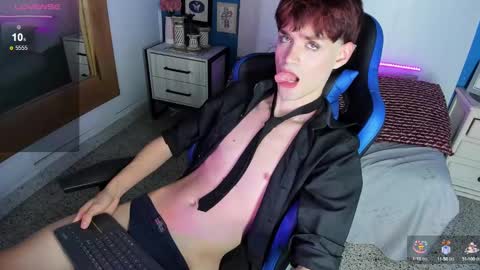 Snapshot of vladhellsing4 chatting on 8, 2, 2025 Vlad  online show from 8, 2, 2025