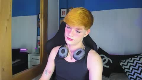 Snapshot of vladhellsing4 chatting on 22, 10, 2025 Vlad  online show from 22, 10, 2025