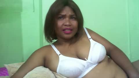 Snapshot of voagelle chatting on 4, 12, 2025 voagelle online show from 4, 12, 2025