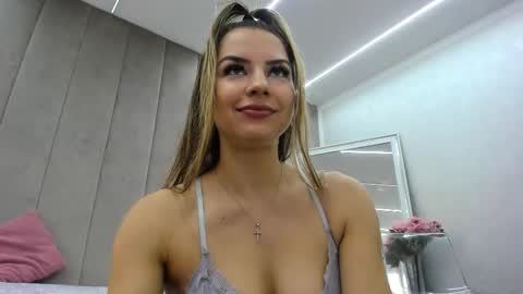 Snapshot of von_dee chatting on 12, 10, 2025 von_dee online show from 12, 10, 2025