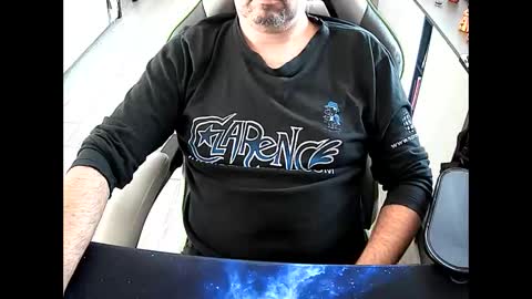 Snapshot of vonele chatting on 9, 10, 2025 Vonn online show from 9, 10, 2025