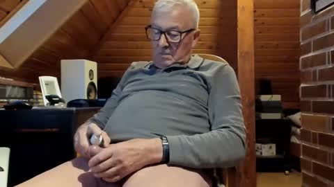 Snapshot of vonrex1 chatting on 2, 12, 2024 heinz online show from 2, 12, 2024