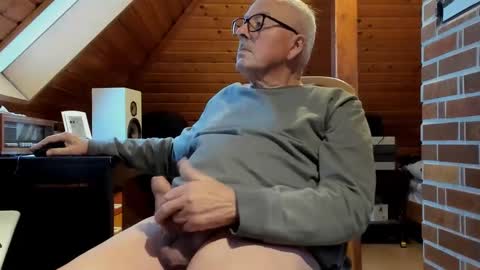 Snapshot of vonrex1 chatting on 7, 12, 2024 heinz online show from 7, 12, 2024