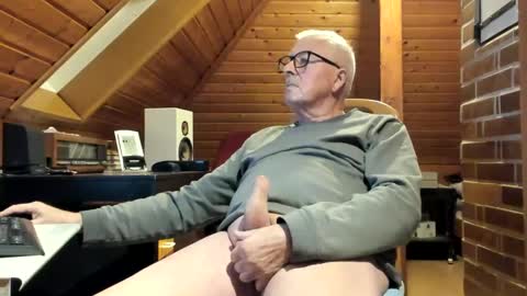 Snapshot of vonrex1 chatting on 8, 1, 2025 heinz online show from 8, 1, 2025