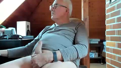 Snapshot of vonrex1 chatting on 25, 2, 2025 heinz online show from 25, 2, 2025