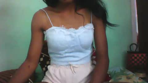 Snapshot of vounialdy chatting on 1, 3, 2025 vounialdy online show from 1, 3, 2025