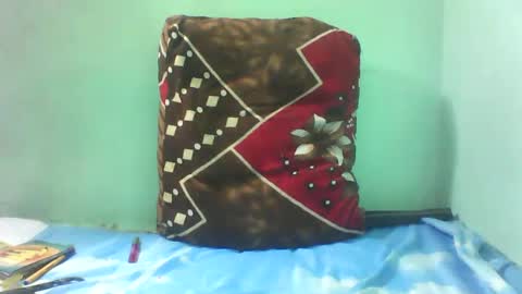 Snapshot of vounialdy chatting on 2, 3, 2025 vounialdy online show from 2, 3, 2025