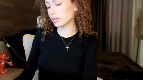 Lily online show from 18, 7, 2026