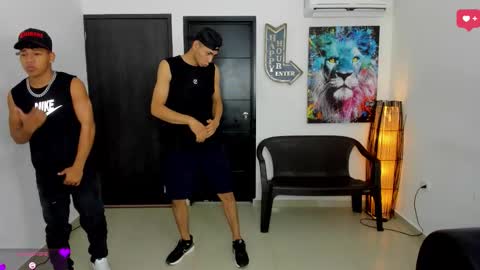 voyeurism_guys online show from 25, 11, 2025