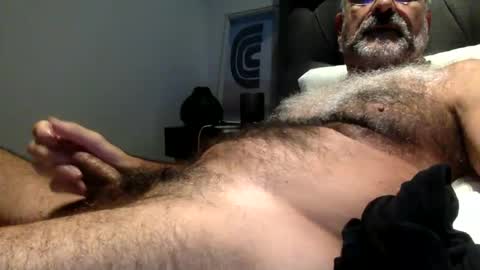 Enjoy guys of all ages if you are not on cam please dont ask for requests if i dont respond dont think im ignoring you i online show from 24, 11, 2025