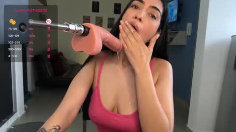 vsantini_ online show from 6, 3, 2025