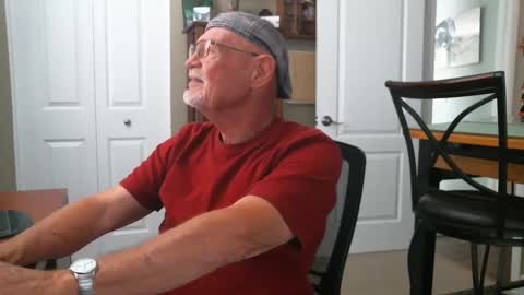 Snapshot of vueuorme chatting on 8, 12, 2024 Vueuorme online show from 8, 12, 2024