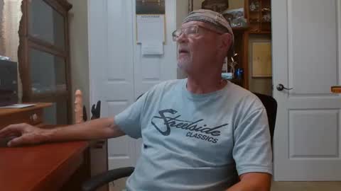 Snapshot of vueuorme chatting on 9, 11, 2025 Vueuorme online show from 9, 11, 2025