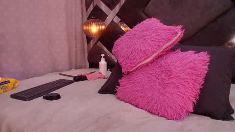 Snapshot of vvioleta_ chatting on 11, 1, 2025 Violeta online show from 11, 1, 2025