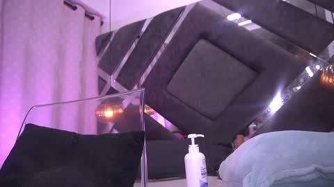 Snapshot of vvioleta_ chatting on 28, 1, 2025 Violeta online show from 28, 1, 2025