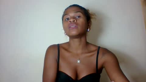 vynarahot online show from 2, 5, 2026
