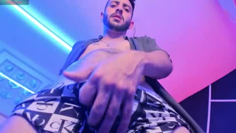 Snapshot of vynny_blacke_ chatting on 17, 10, 2025 Vynny Blacke online show from 17, 10, 2025