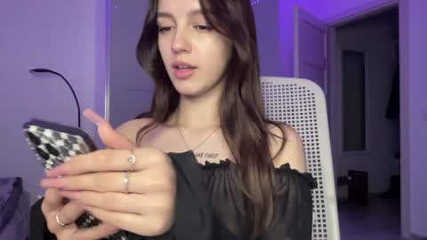 Alice  Before pvt write to me in PM  online show from 15, 12, 2024