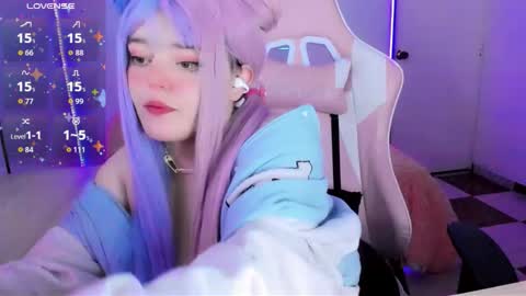 Snapshot of waifumochi_chan chatting on 14, 9, 2025   online show from 14, 9, 2025