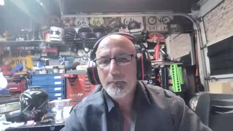 wakesblowinclouds online show from 5, 11, 2025