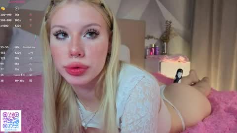 Snapshot of waki_fuckie chatting on 24, 4, 2026 Lina online show from 24, 4, 2026
