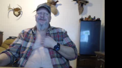 Snapshot of walkingbird chatting on 1, 2, 2025 walkingbird online show from 1, 2, 2025