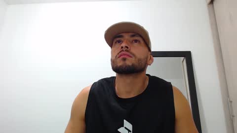 Snapshot of walter_brownn01 chatting on 3, 1, 2025 WALTER BROWN online show from 3, 1, 2025