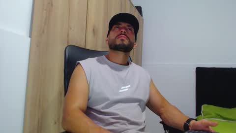 WALTER BROWN  online show from 5, 12, 2025