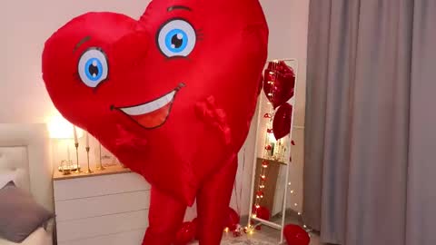 Wendy. Hello Honeys Ill see you 2nd 5th 7th this week love you3 online show from 15, 2, 2025