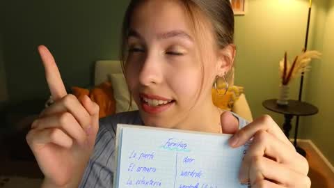 Wendy. Hello Honeys Ill see you 2nd 5th 7th this week love you3 online show from 12, 3, 2025