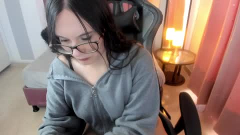 Alexandra online show from 28, 4, 2026